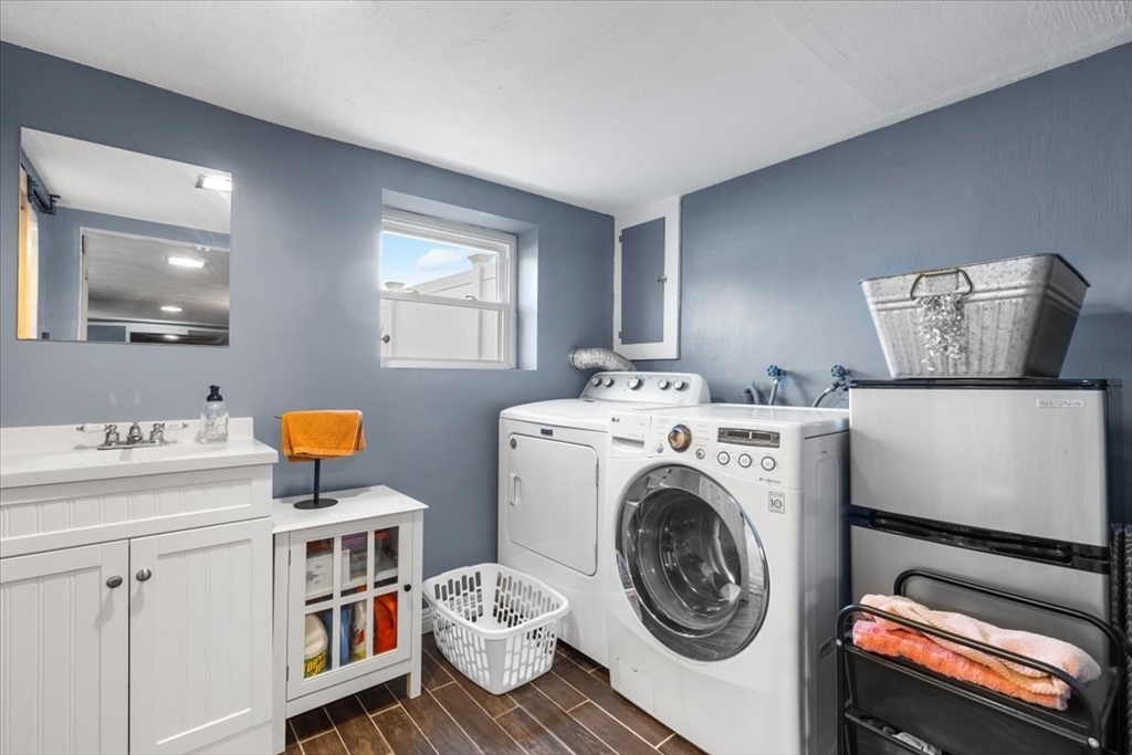 44 Vinedale Road Brockton, MA 02301 - Photo 28 of 36