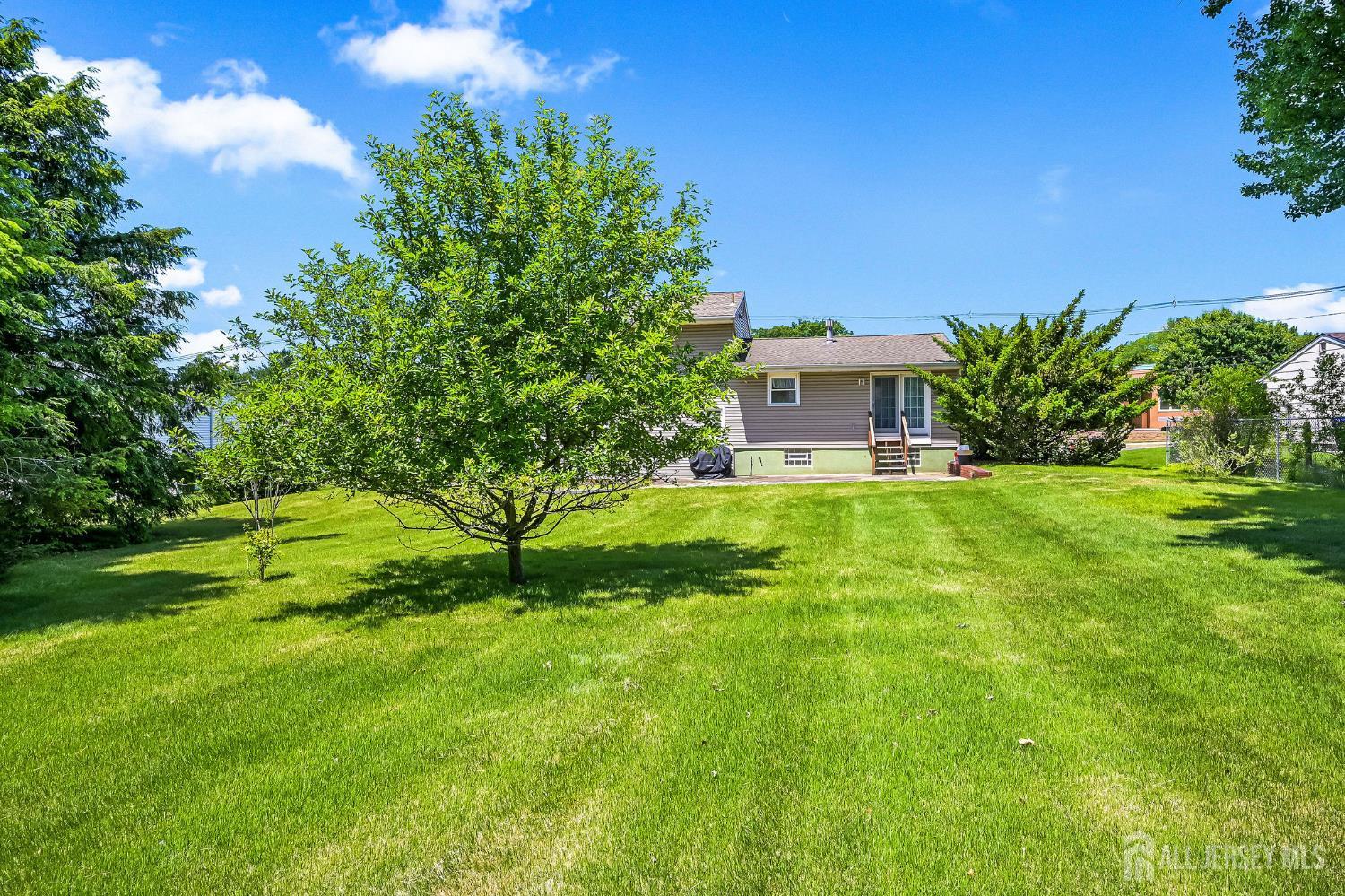 56 Corona Road East Brunswick, NJ 08816 - Photo 38 of 40