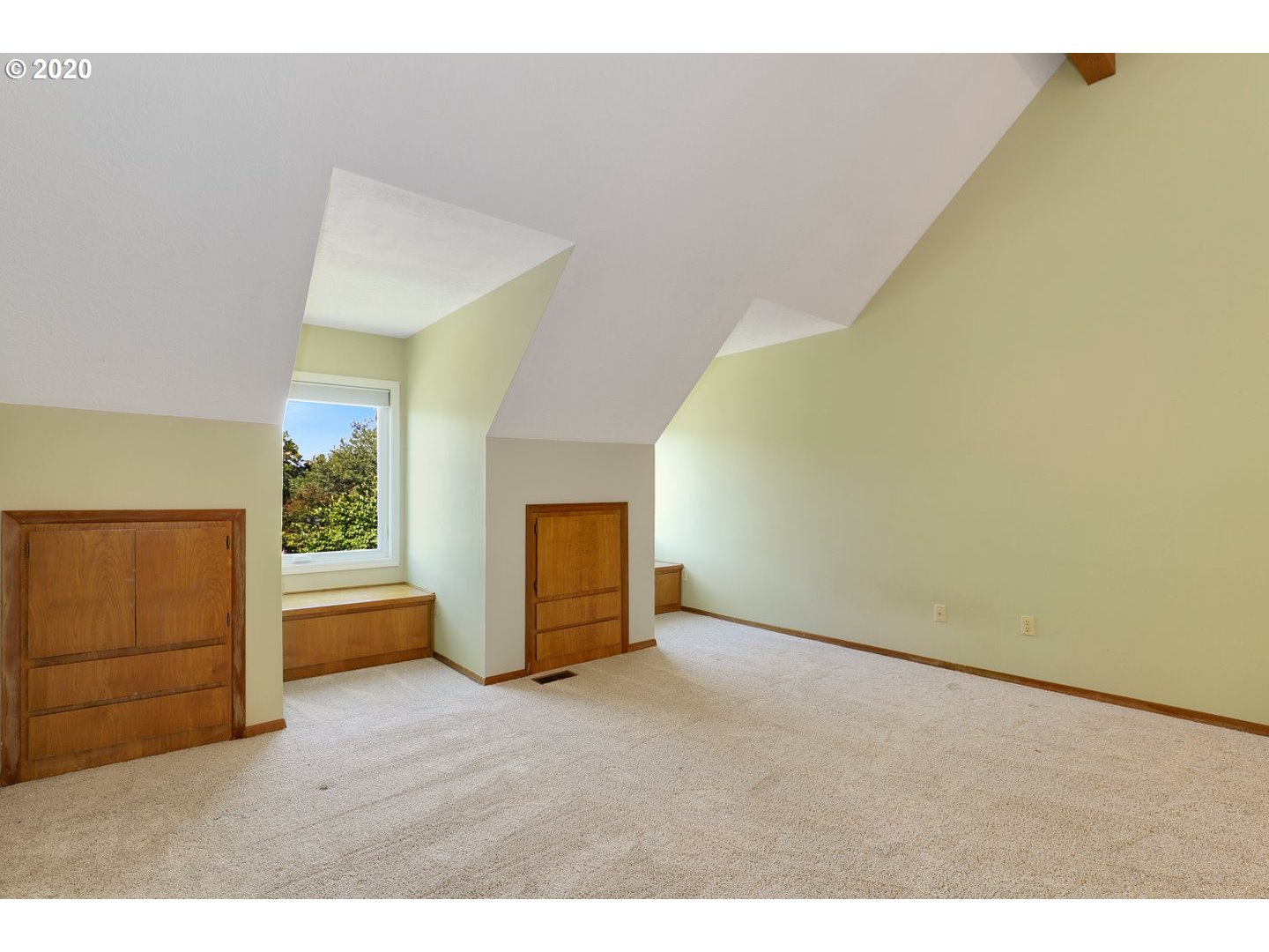 151 Kingsgate Road Lake Oswego, OR 97035 - Photo 15 of 32 Gallery Image 15