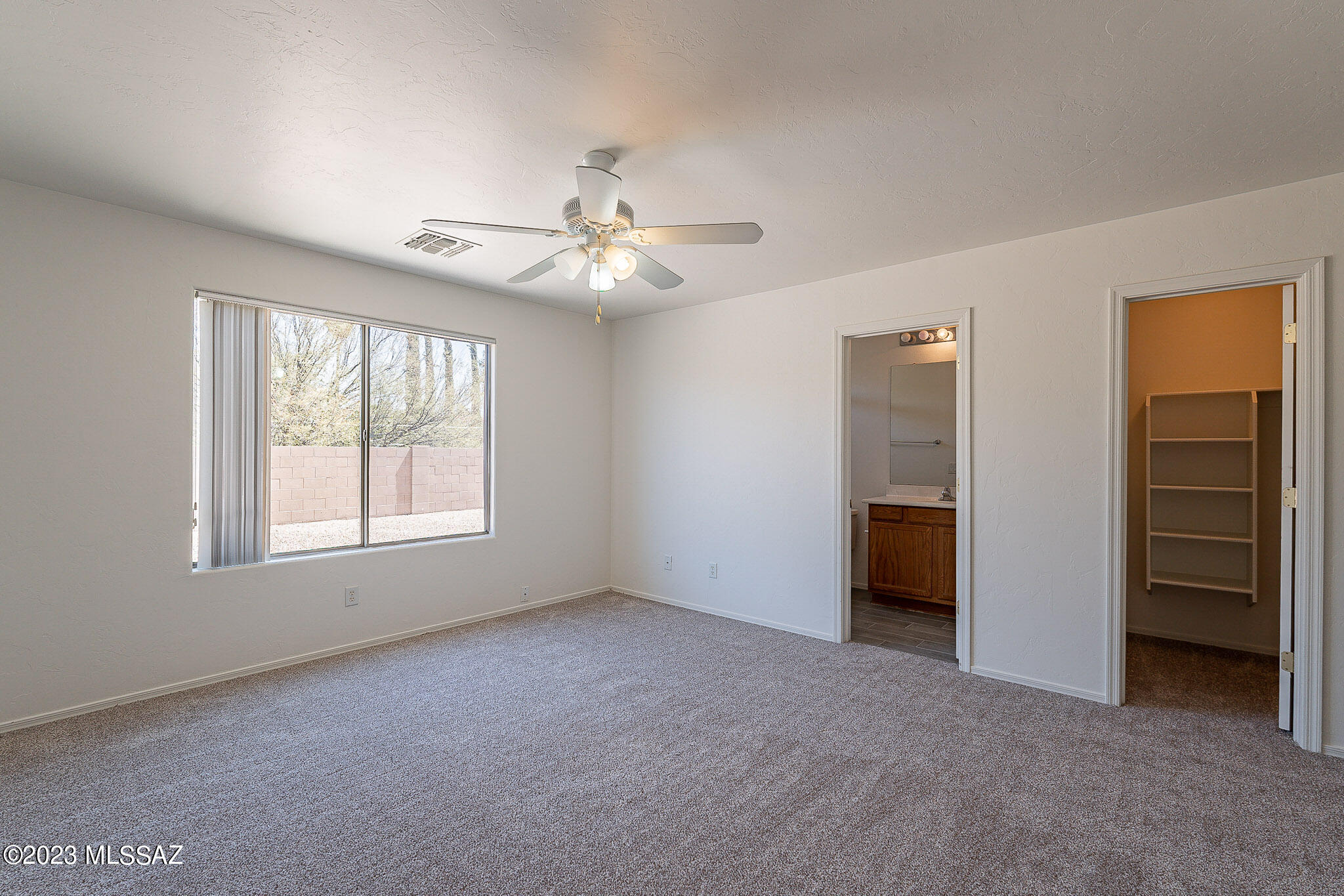 8513 East Sarnoff Ridge Loop Tucson, AZ 85710 - Photo 19 of 33