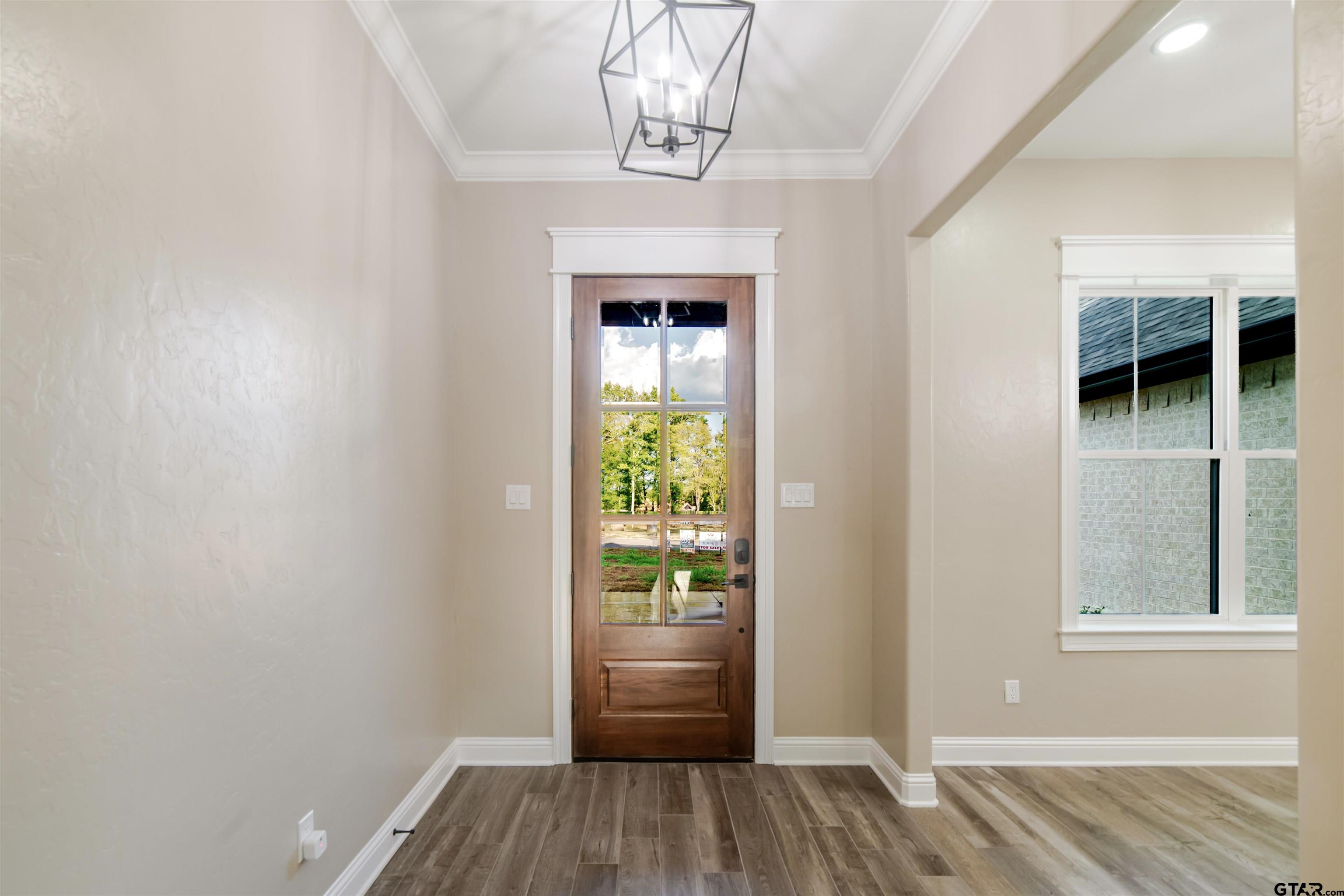 404 Small Oaks Road Kilgore, TX 75662 - Photo 4 of 35 Gallery Image 4