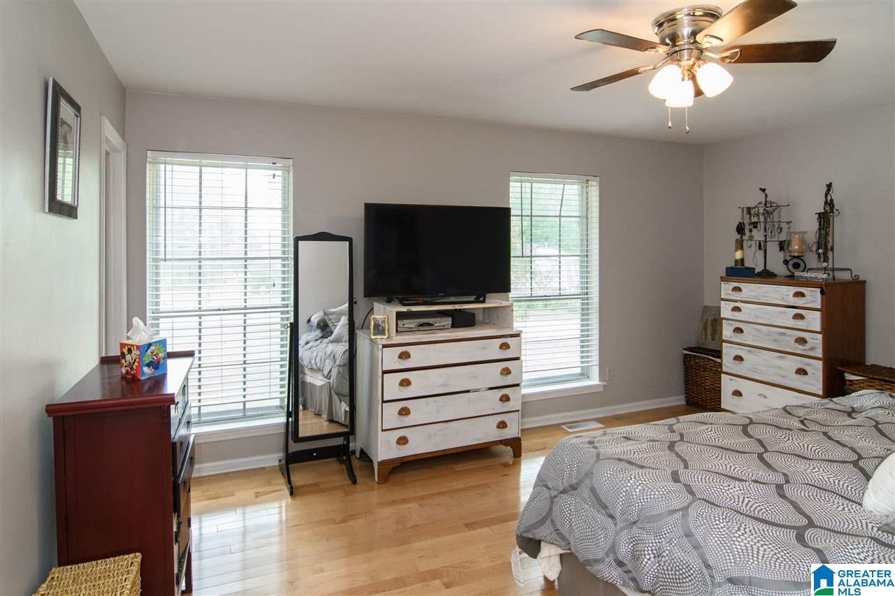 1804 Indian Hills Road Pelham, AL 35124 - Photo 18 of 41