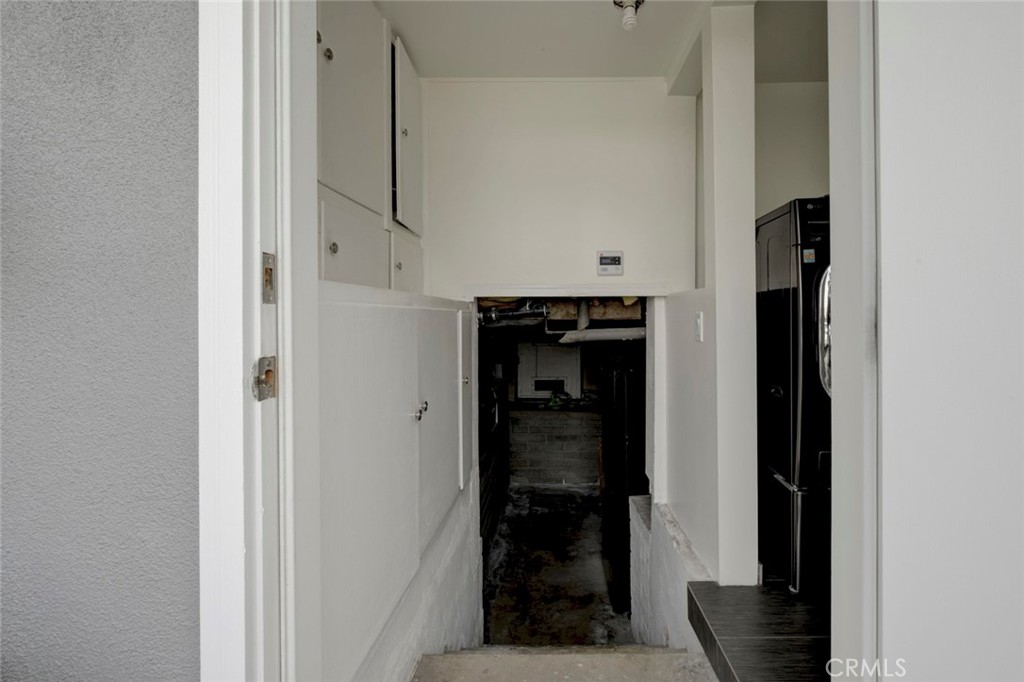 6911 Valmont Street Tujunga, CA 91042 - Photo 31 of 55 a view of walk in closet