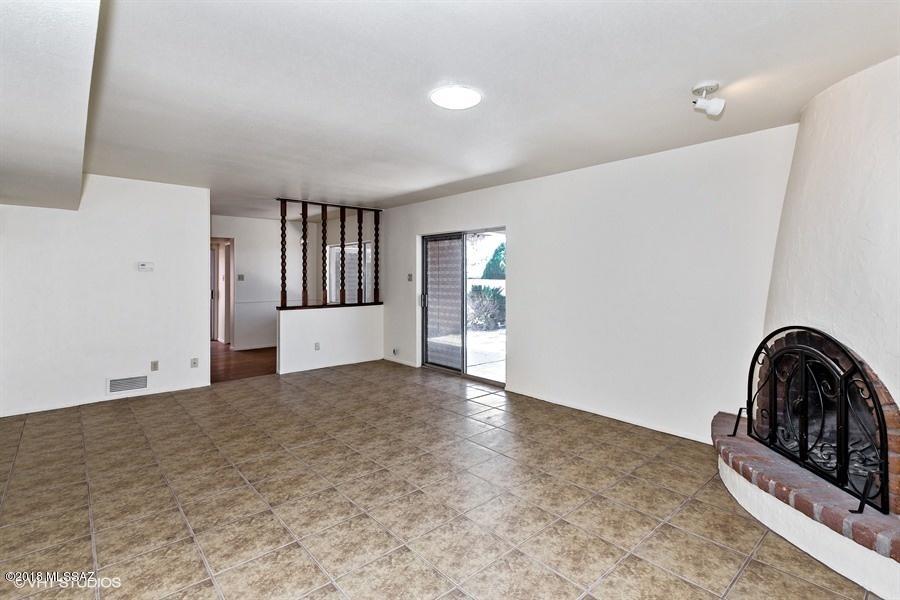 401 Curry Street Rio Rico, AZ 85648 - Photo 2 of 21