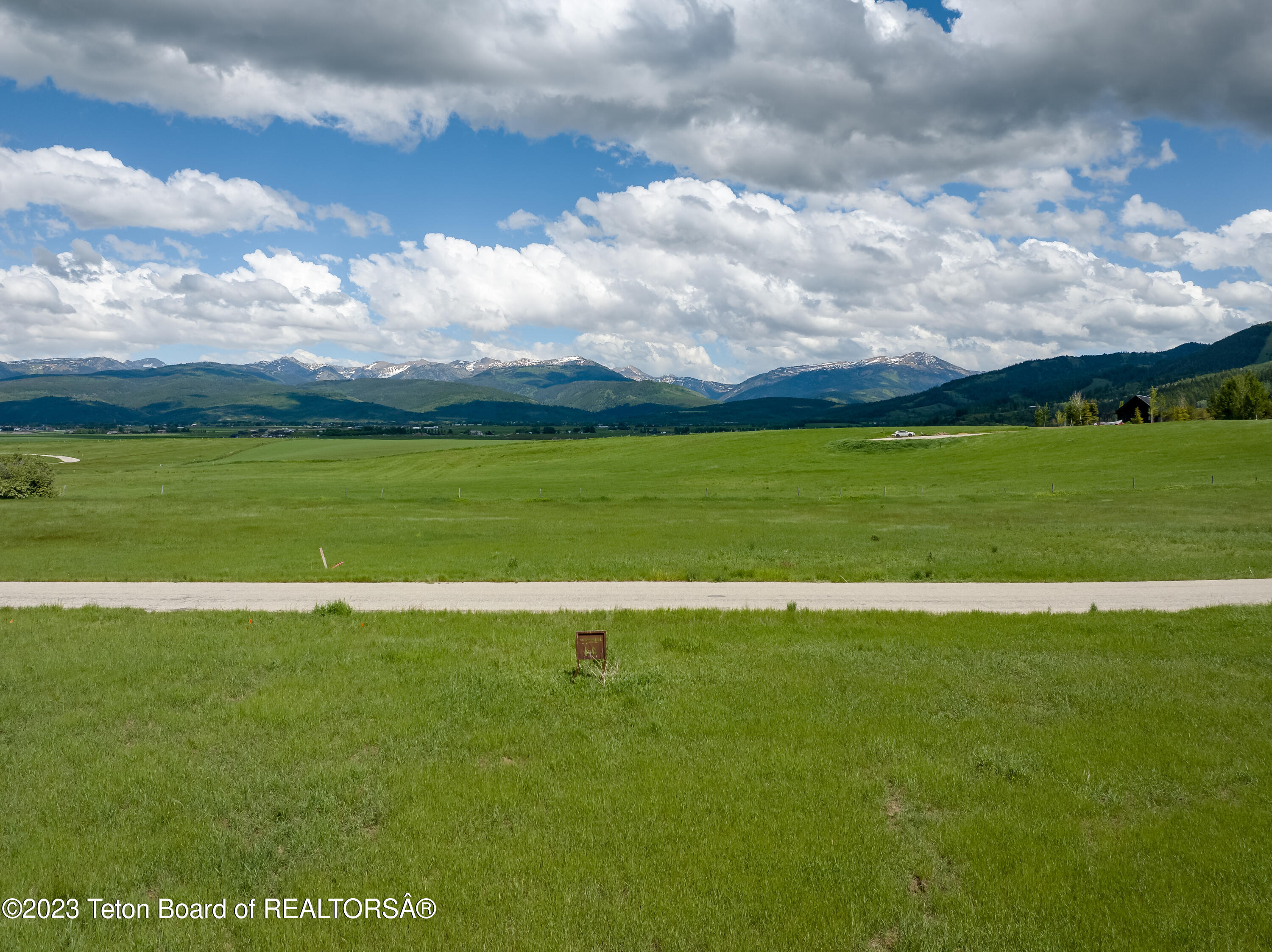 9830 Hiddenwaters Lane Victor, ID 83455 - Photo 12 of 17 08-HIdden Waters 44-8