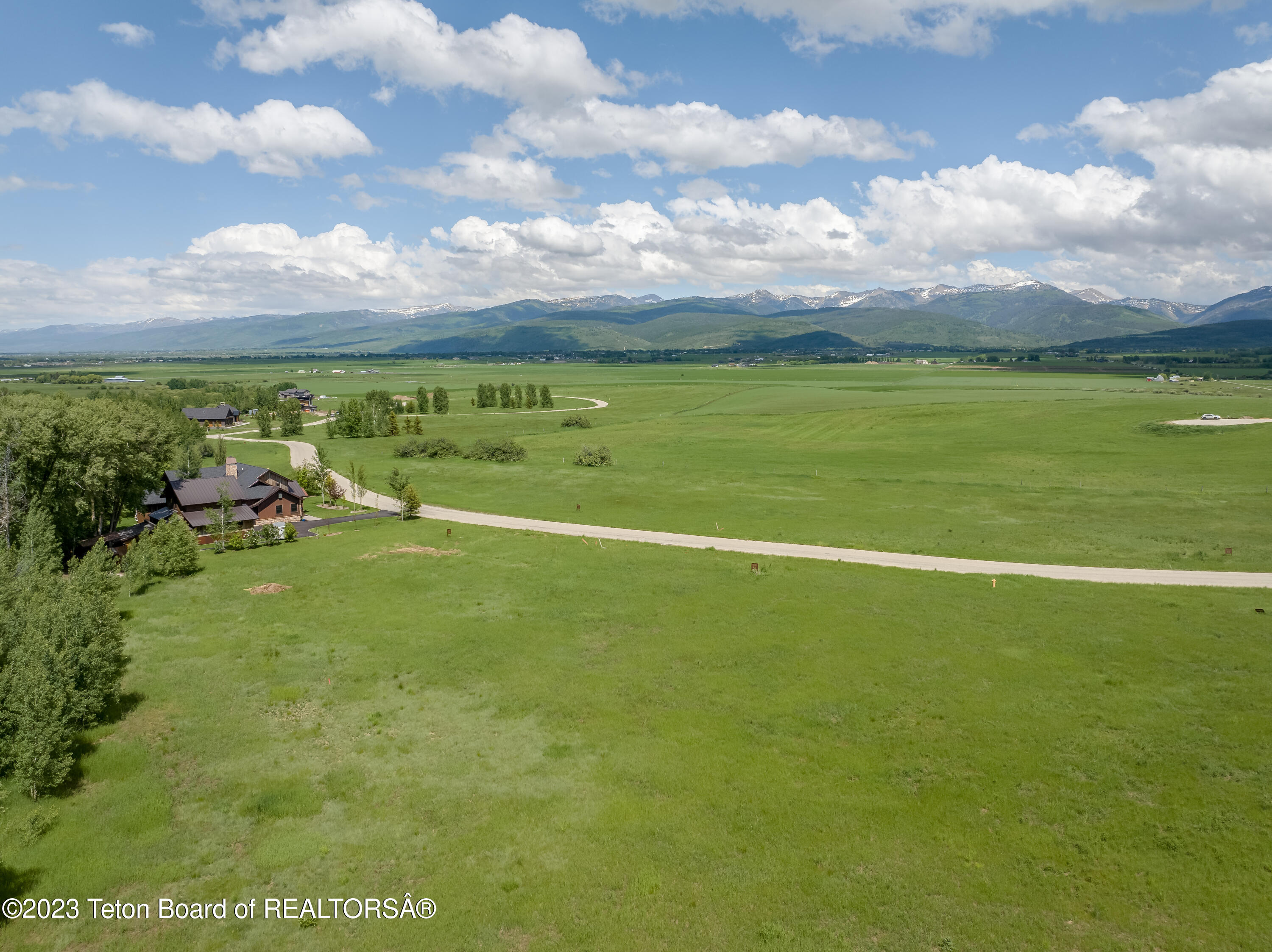 9830 Hiddenwaters Lane Victor, ID 83455 - Photo 4 of 17 15-HIdden Waters 44-15