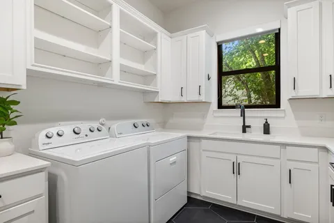 $1,550,000 | 1212 Madison Avenue, Austin, TX 78757