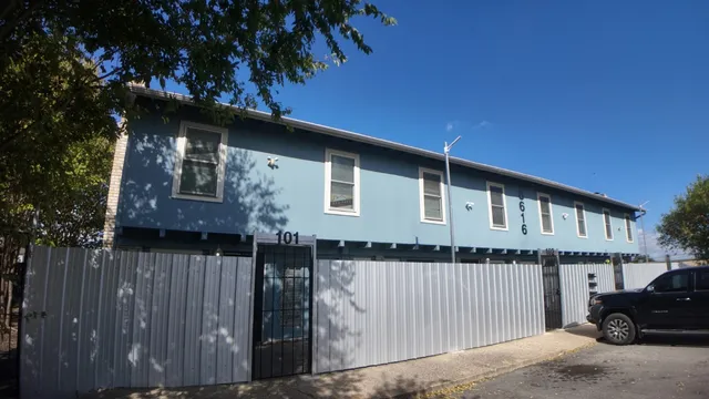 $995,000 | 8616 Putnam Drive, Austin, TX 78758