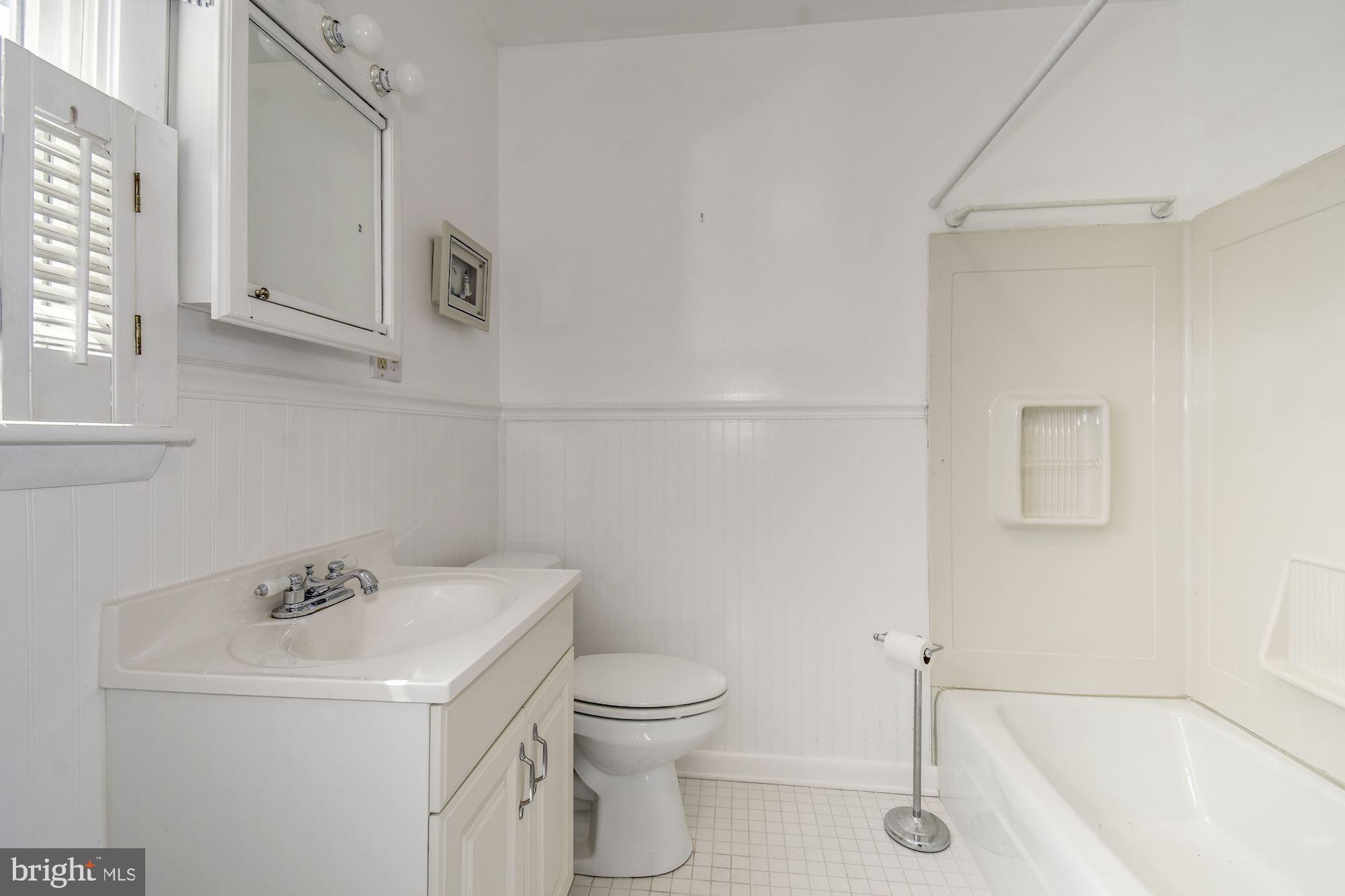 509 Arkhaven Road Tracys Landing, MD 20779 - Photo 30 of 40 Full Bath