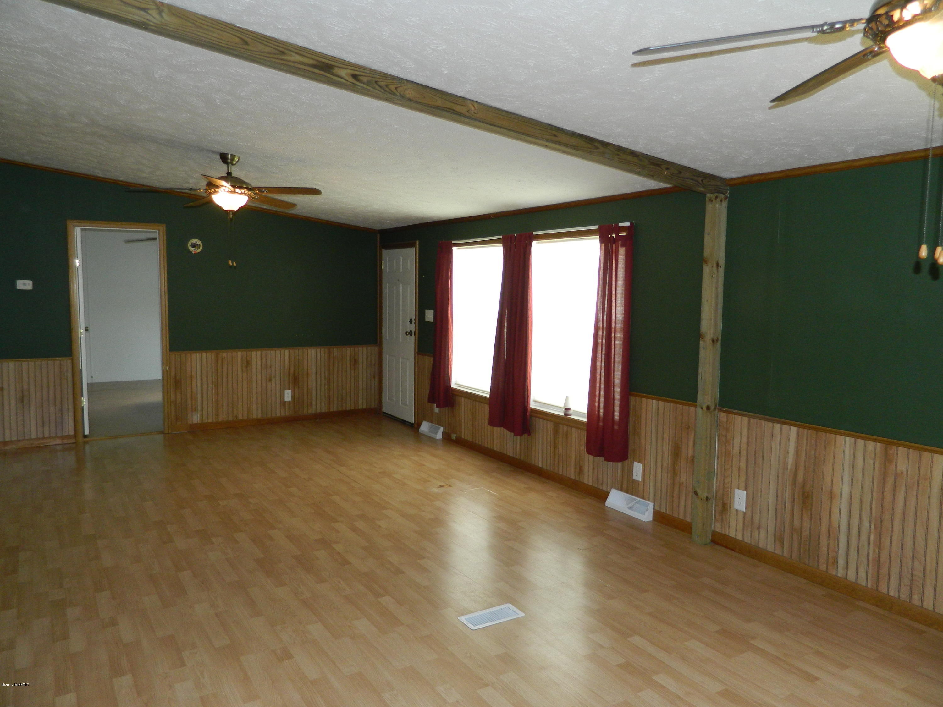 69211 Elkhart Road Edwardsburg, MI 49112 - Photo 2 of 15 Living Room