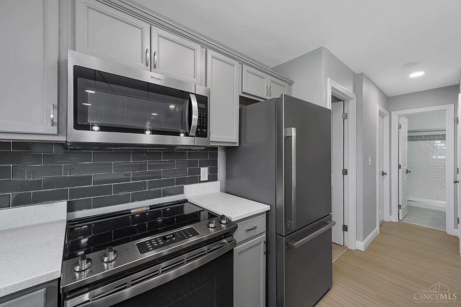 4960 Ridge Avenue, Unit 207 Cincinnati, OH 45209 - Photo 3 of 7