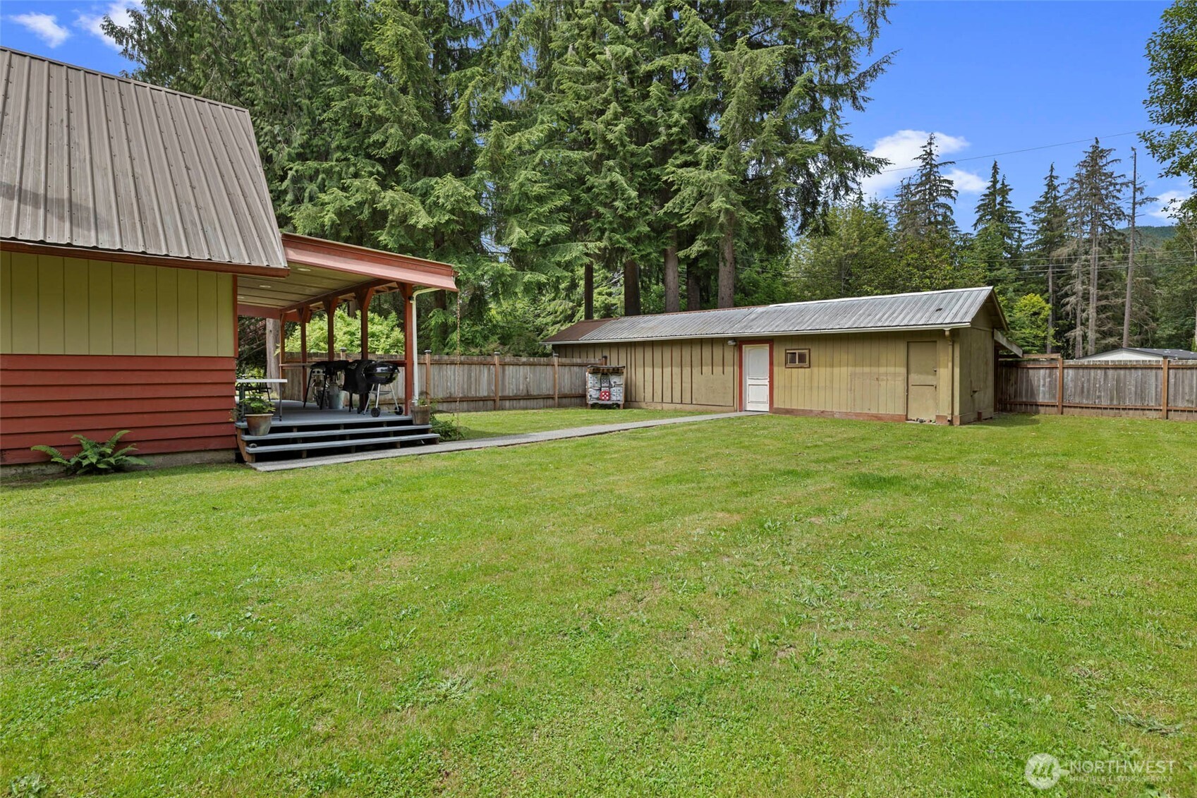 22205 South Forest Loop Road Granite Falls, WA 98252 - Photo 17 of 24
