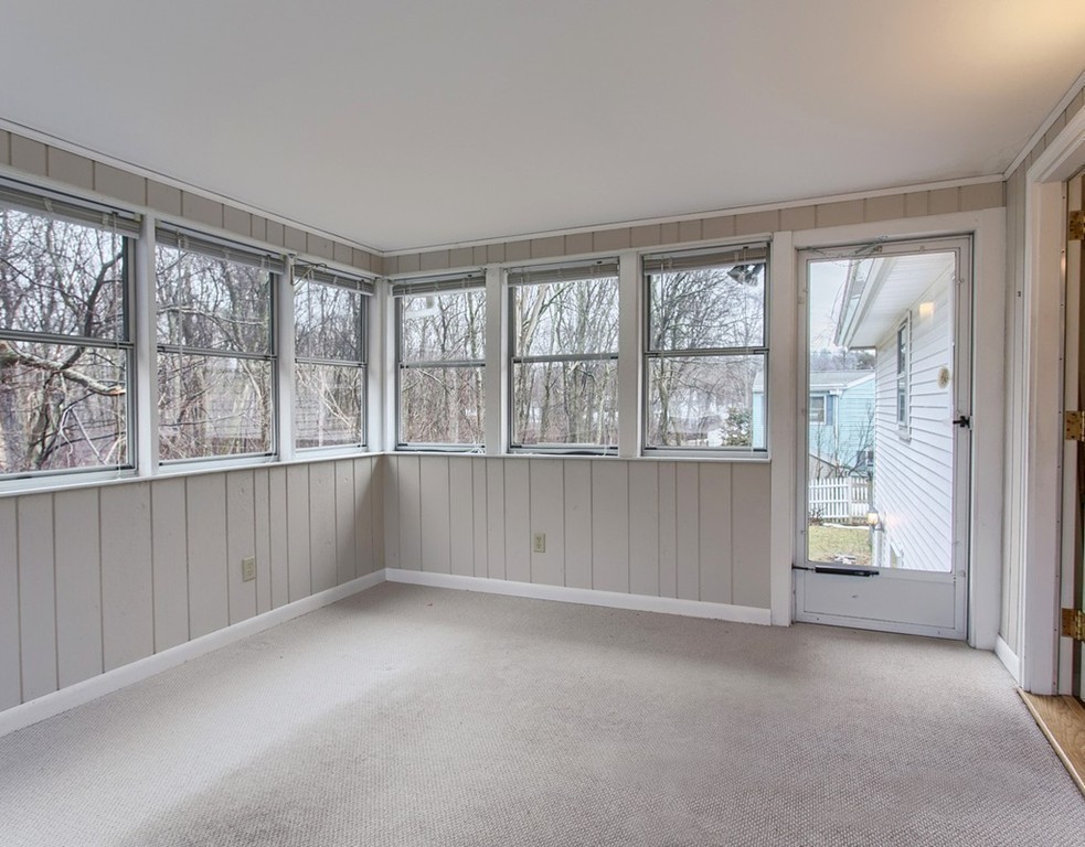 31 Dix Road Maynard, MA 01754 - Photo 12 of 26 Gallery Image 12