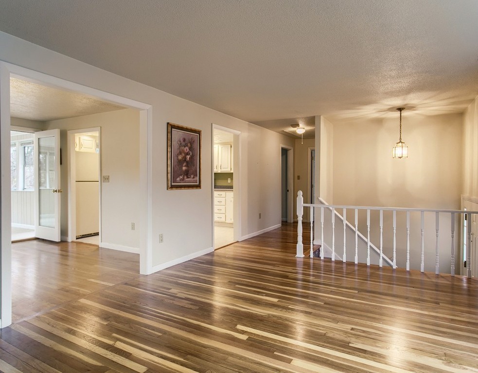 31 Dix Road Maynard, MA 01754 - Photo 4 of 26 Gallery Image 4