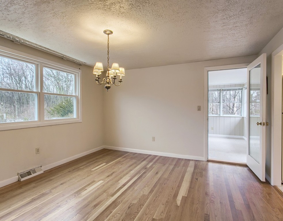 31 Dix Road Maynard, MA 01754 - Photo 7 of 26 Gallery Image 7