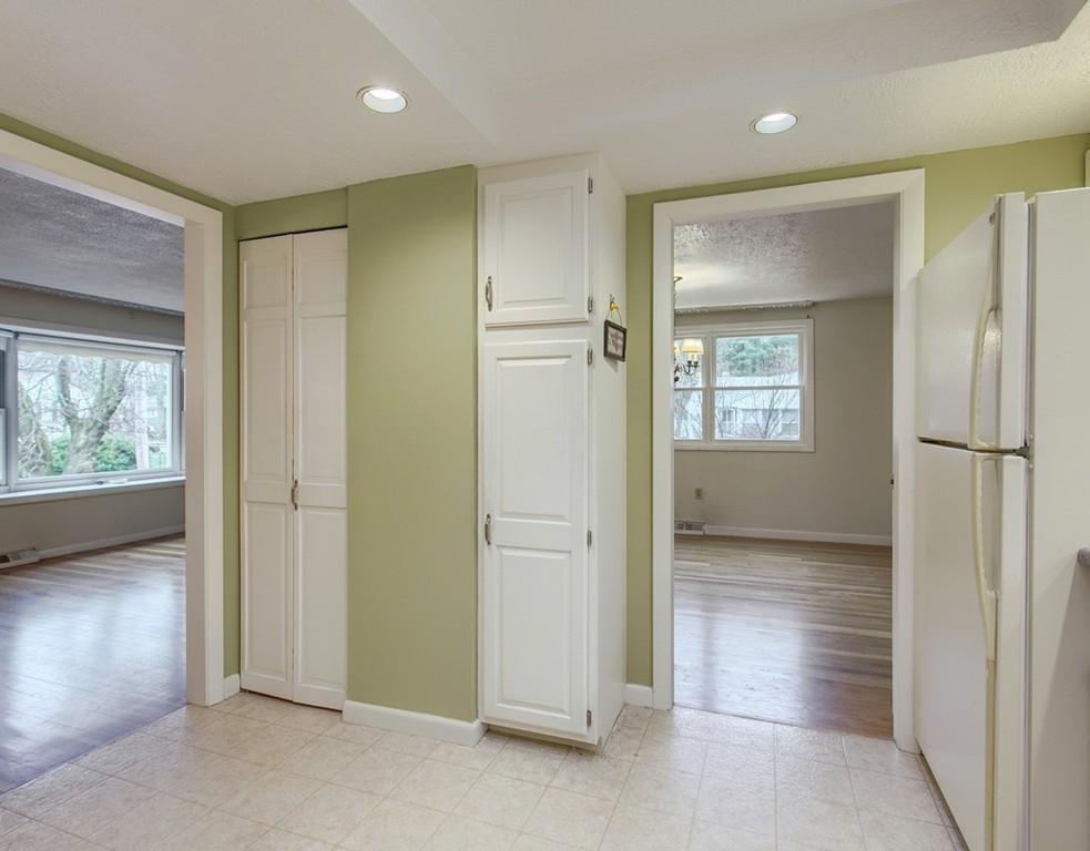 31 Dix Road Maynard, MA 01754 - Photo 10 of 26 Gallery Image 10