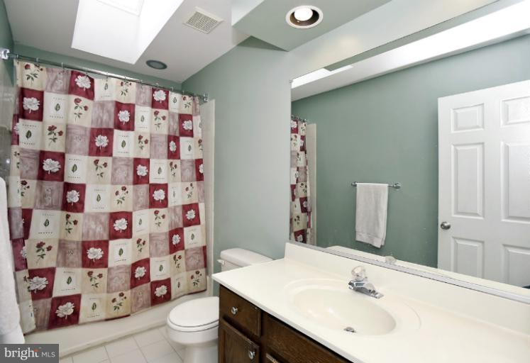 3129 Elmmede Road Ellicott City, MD 21042 - Photo 4 of 21 Bath
