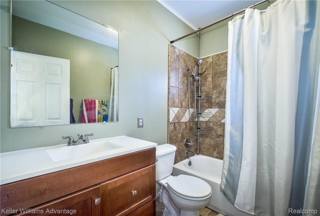 2925 West Auburn Road Rochester, MI 48309 - Photo 13 of 17 DSC_1493-Edit.jpg