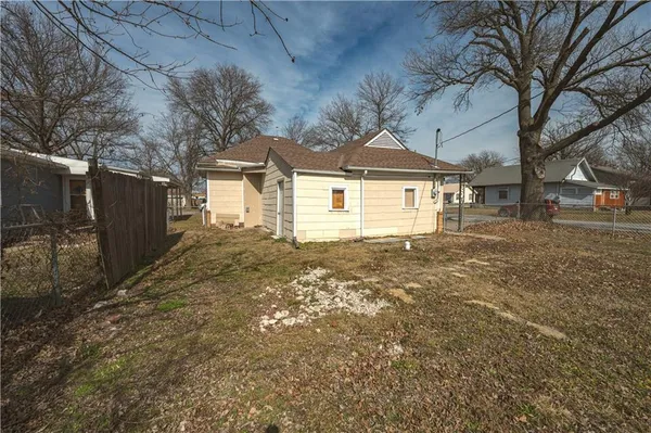 $69,500 | 1501 West 5th Street, Coffeyville, KS 67337