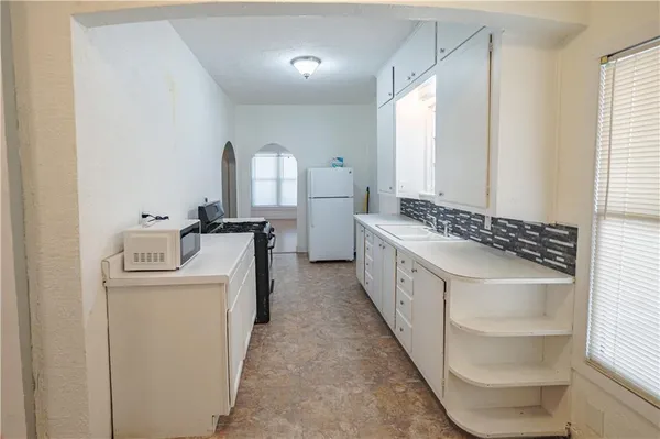 $69,500 | 1501 West 5th Street, Coffeyville, KS 67337