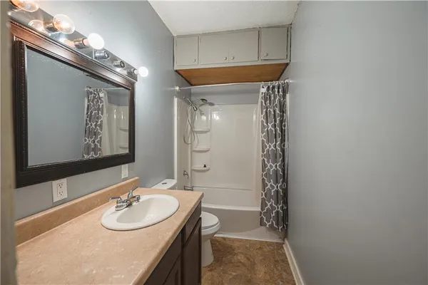 $69,500 | 1501 West 5th Street, Coffeyville, KS 67337