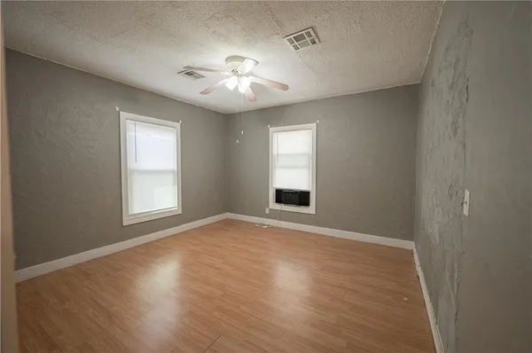 $69,500 | 1501 West 5th Street, Coffeyville, KS 67337