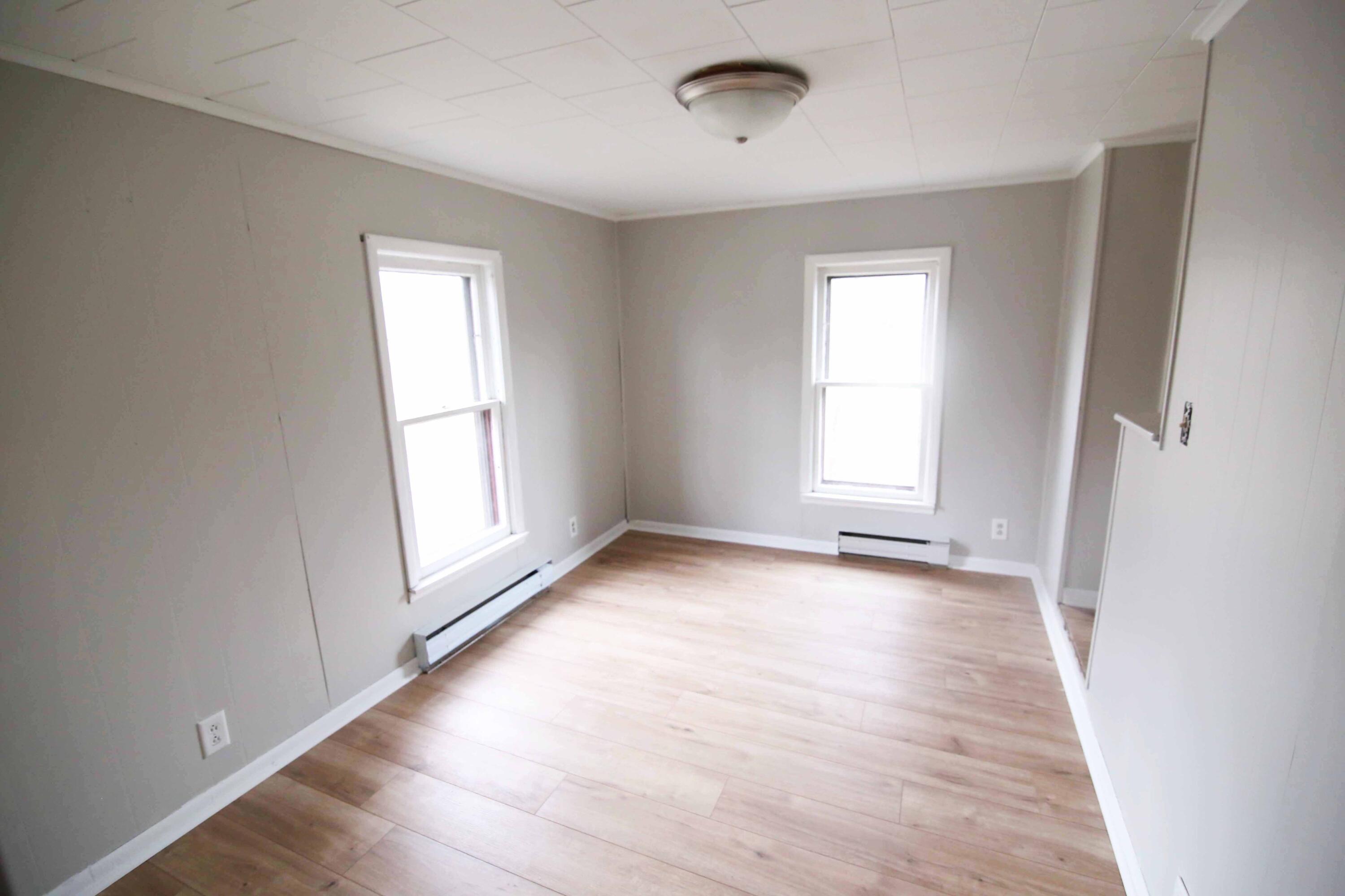 205 South Lincoln Avenue Three Rivers, MI 49093 - Photo 16 of 30 IMG_9547