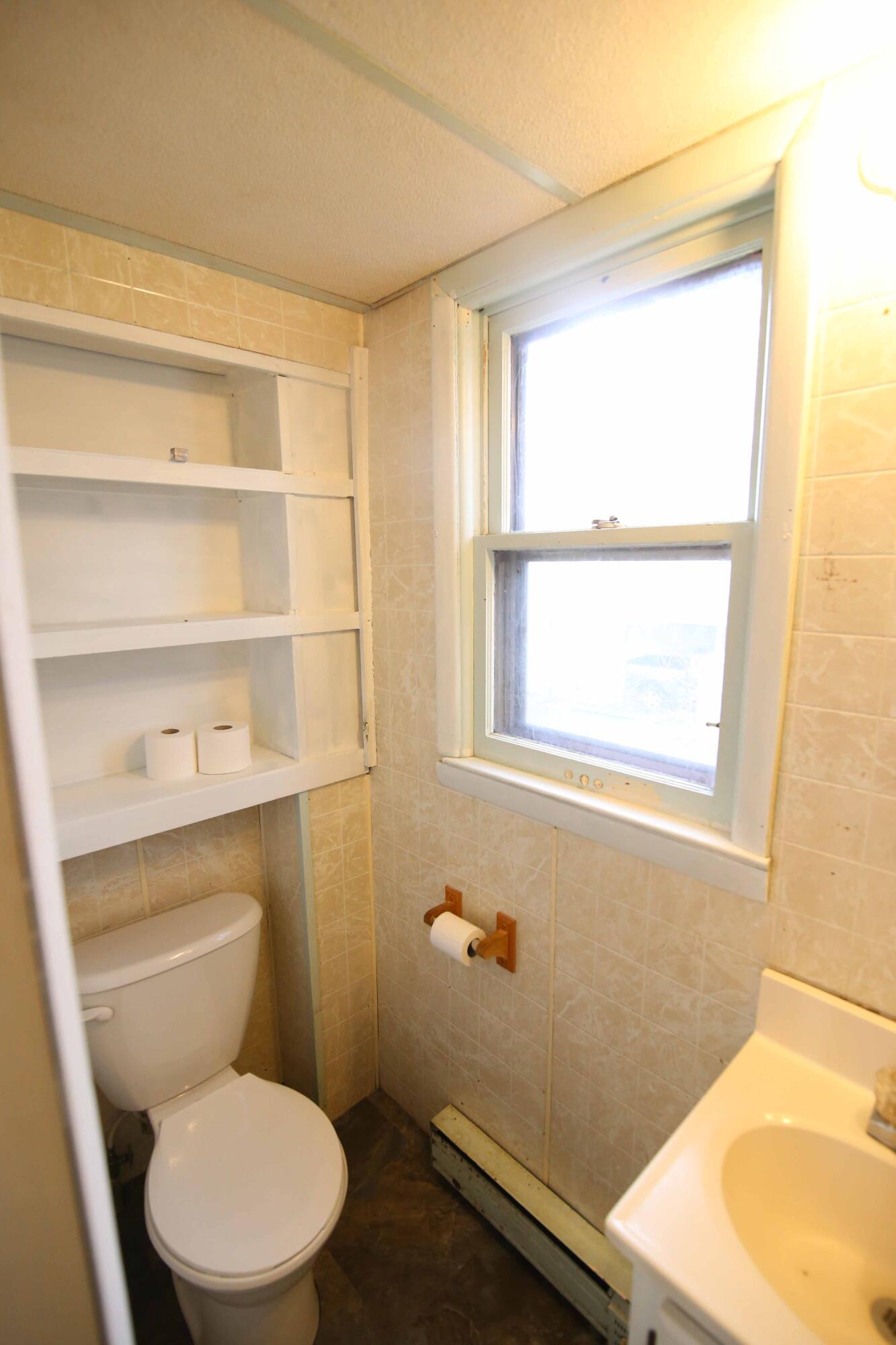 205 South Lincoln Avenue Three Rivers, MI 49093 - Photo 20 of 30 IMG_9526