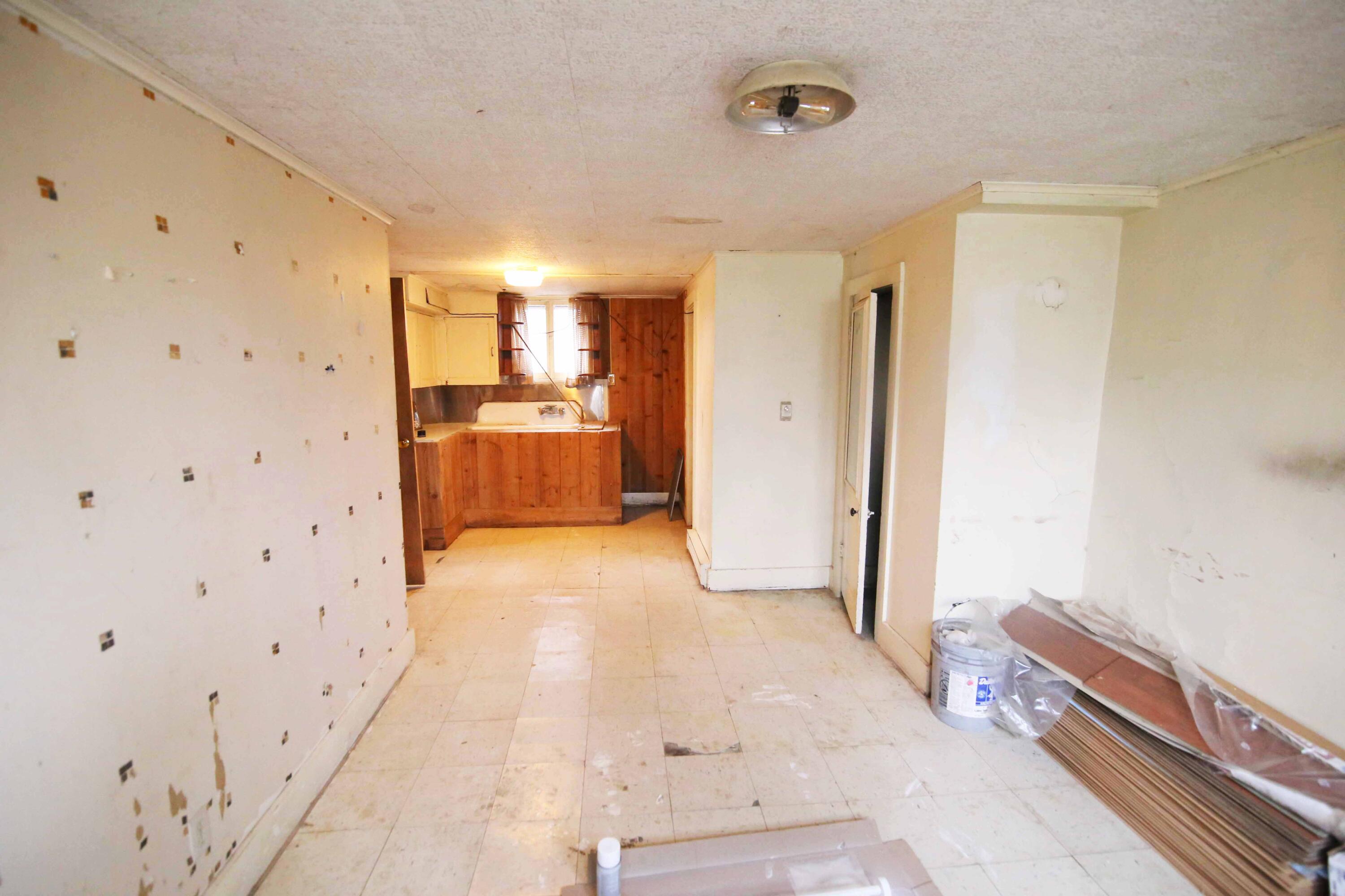 205 South Lincoln Avenue Three Rivers, MI 49093 - Photo 23 of 30 IMG_9533