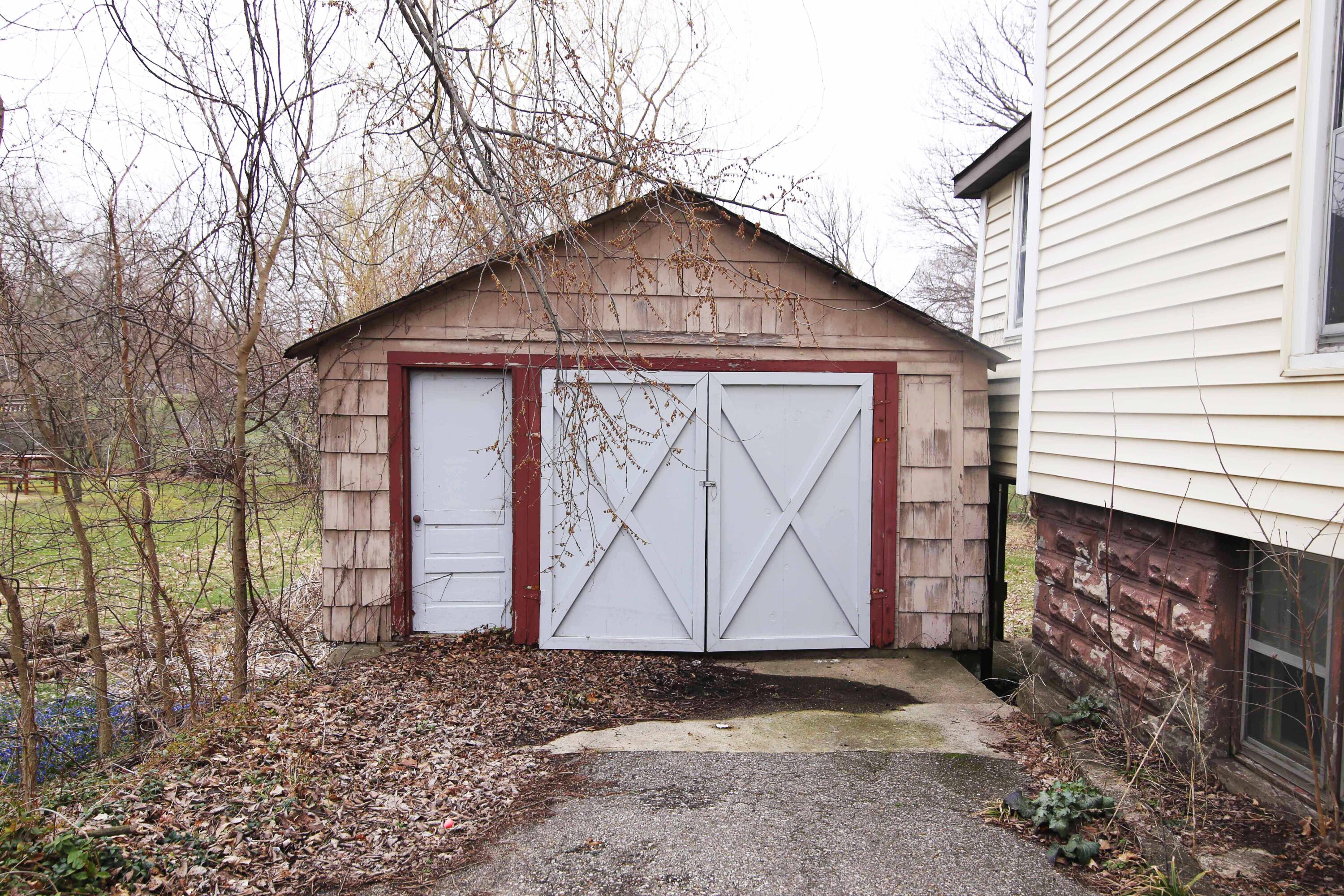 205 South Lincoln Avenue Three Rivers, MI 49093 - Photo 29 of 30 IMG_9512
