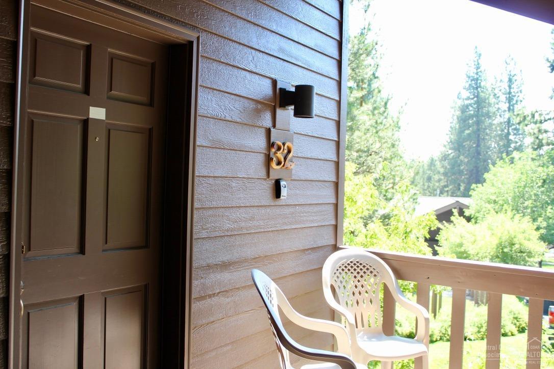 57374-32c Beaver Ridge Loop Sunriver, OR 97707 - Photo 2 of 24 Additional Photo