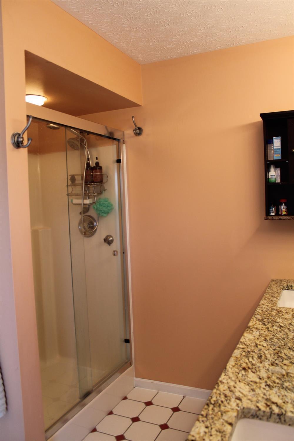 1589 New London Road Hamilton, OH 45013 - Photo 17 of 49 Gallery Image 17