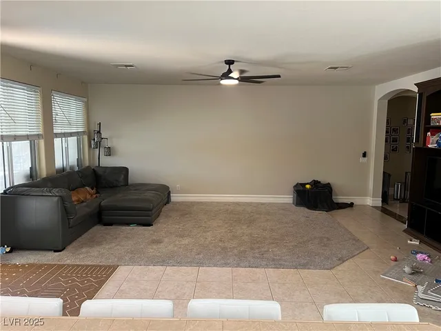 $4,695 | 7220 Shallowford Avenue, Las Vegas, NV 89131