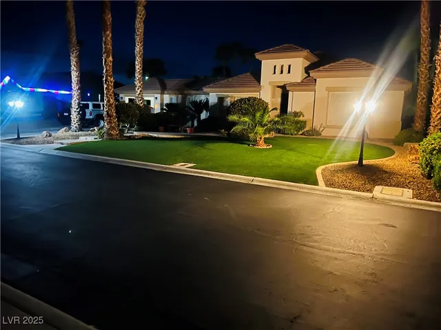 $4,695 | 7220 Shallowford Avenue, Las Vegas, NV 89131