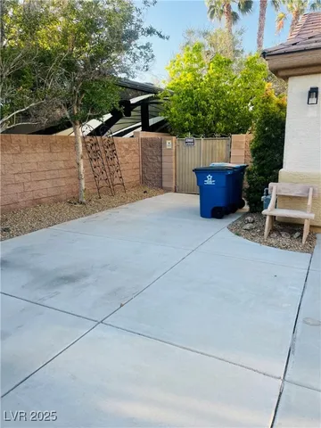 $4,695 | 7220 Shallowford Avenue, Las Vegas, NV 89131