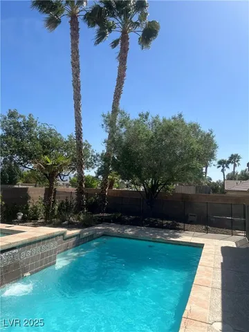 $4,695 | 7220 Shallowford Avenue, Las Vegas, NV 89131