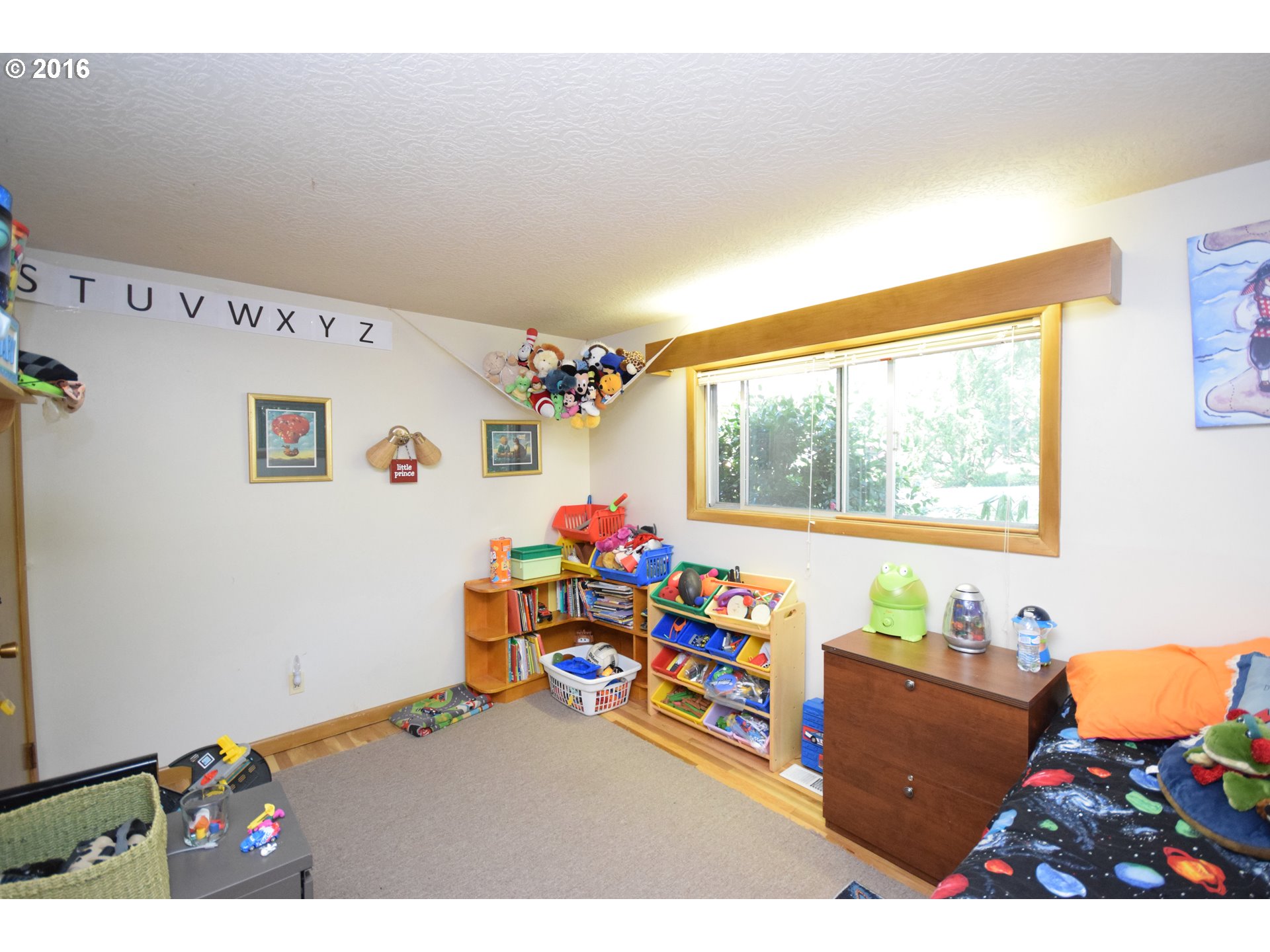 5244 Southwest Alfred Street Portland, OR 97219 - Photo 14 of 15 Gallery Image 14