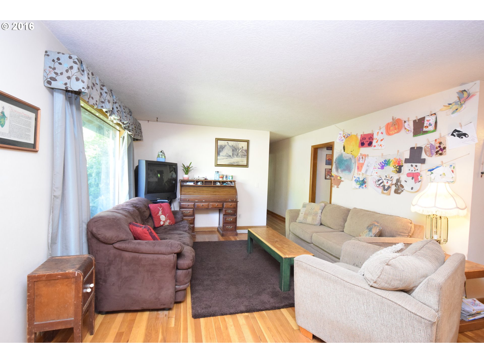 5244 Southwest Alfred Street Portland, OR 97219 - Photo 3 of 15 Gallery Image 3