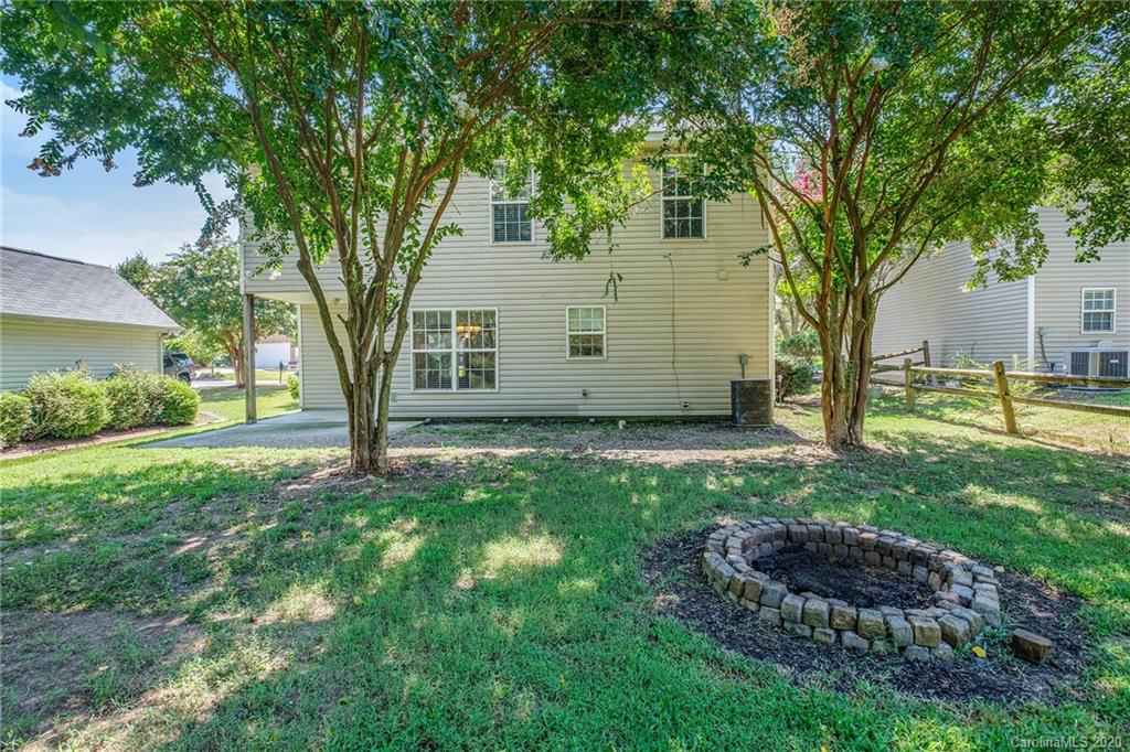 220 Chestnut Avenue Tega Cay, SC 29708 - Photo 5 of 17 Gallery Image 5