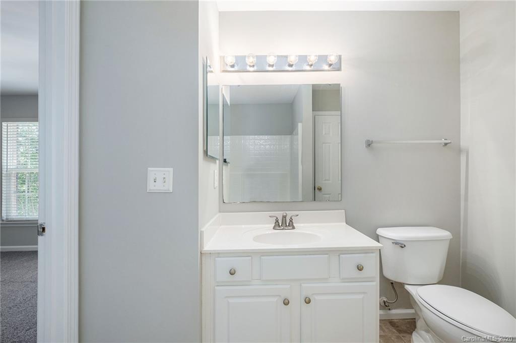 220 Chestnut Avenue Tega Cay, SC 29708 - Photo 10 of 17 Gallery Image 10