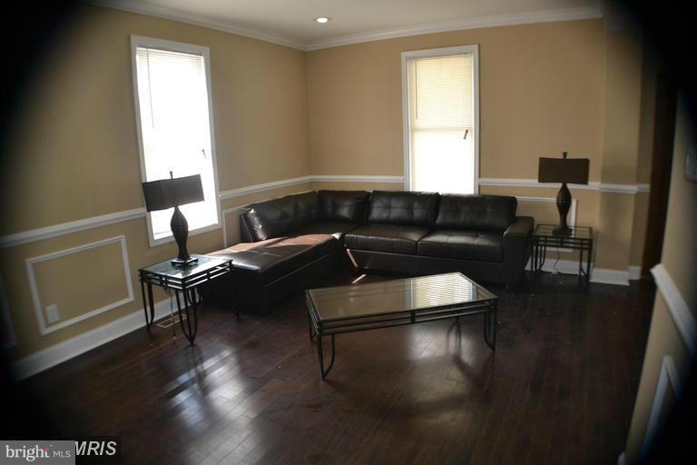3223 Vickers Road Baltimore, MD 21216 - Photo 5 of 23 Interior (General)