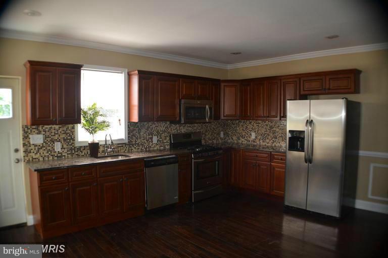 3223 Vickers Road Baltimore, MD 21216 - Photo 7 of 23 Kitchen