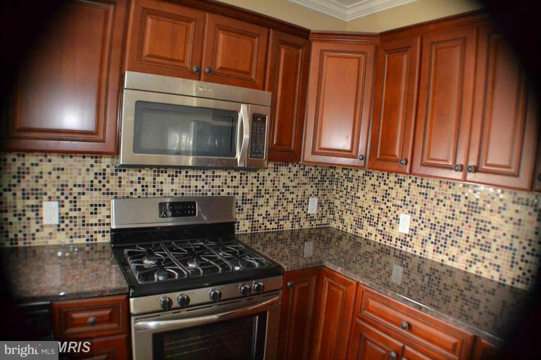 3223 Vickers Road Baltimore, MD 21216 - Photo 10 of 23 Kitchen