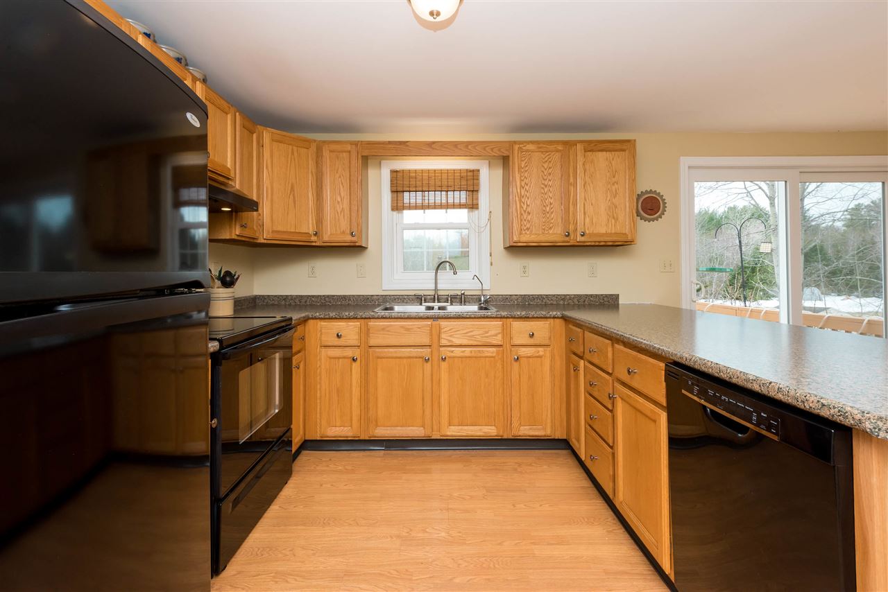 8 Riverside Farm Drive Lee, NH 03861 - Photo 9 of 40