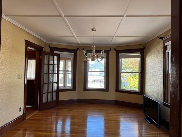 $2,700 | 358 Eastern Avenue, Unit 2, Lynn, MA 01902