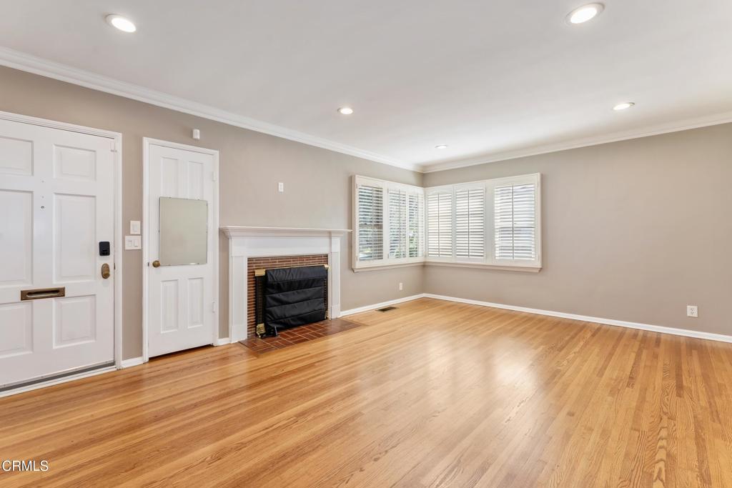 2254 Queensberry Road Pasadena, CA 91104 - Photo 4 of 19 2254 Queensbury_ Low Res 003