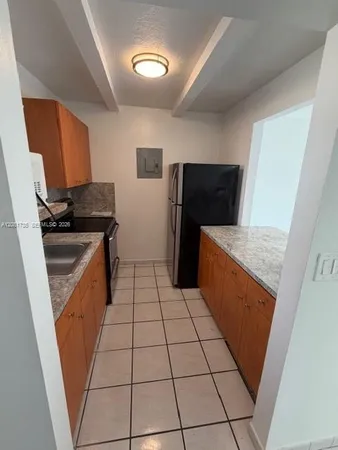 $455,000 | 390 Northwest 86th Court, Unit 806, Miami, FL 33126