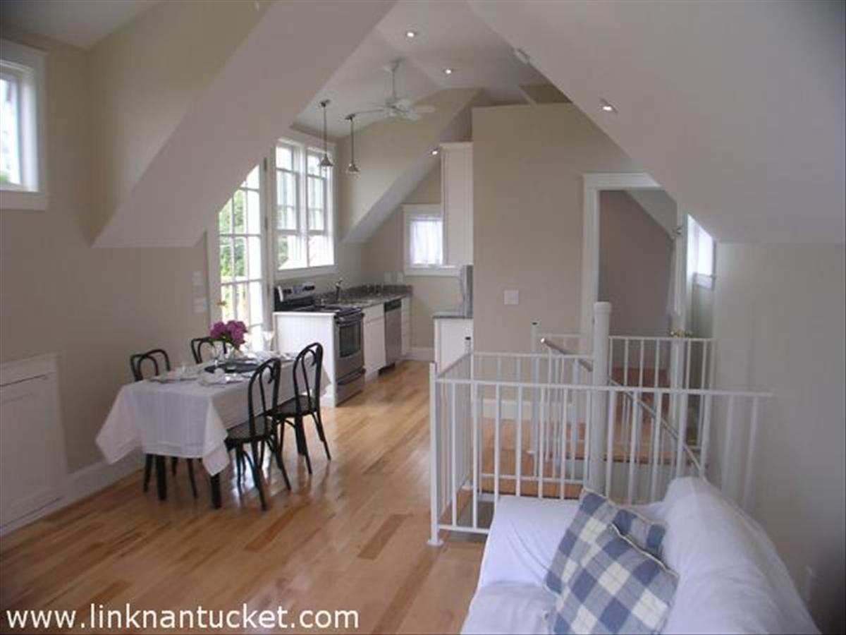23 R Bank Street Nantucket, MA 02554 - Photo 6 of 11 Gallery Image 6