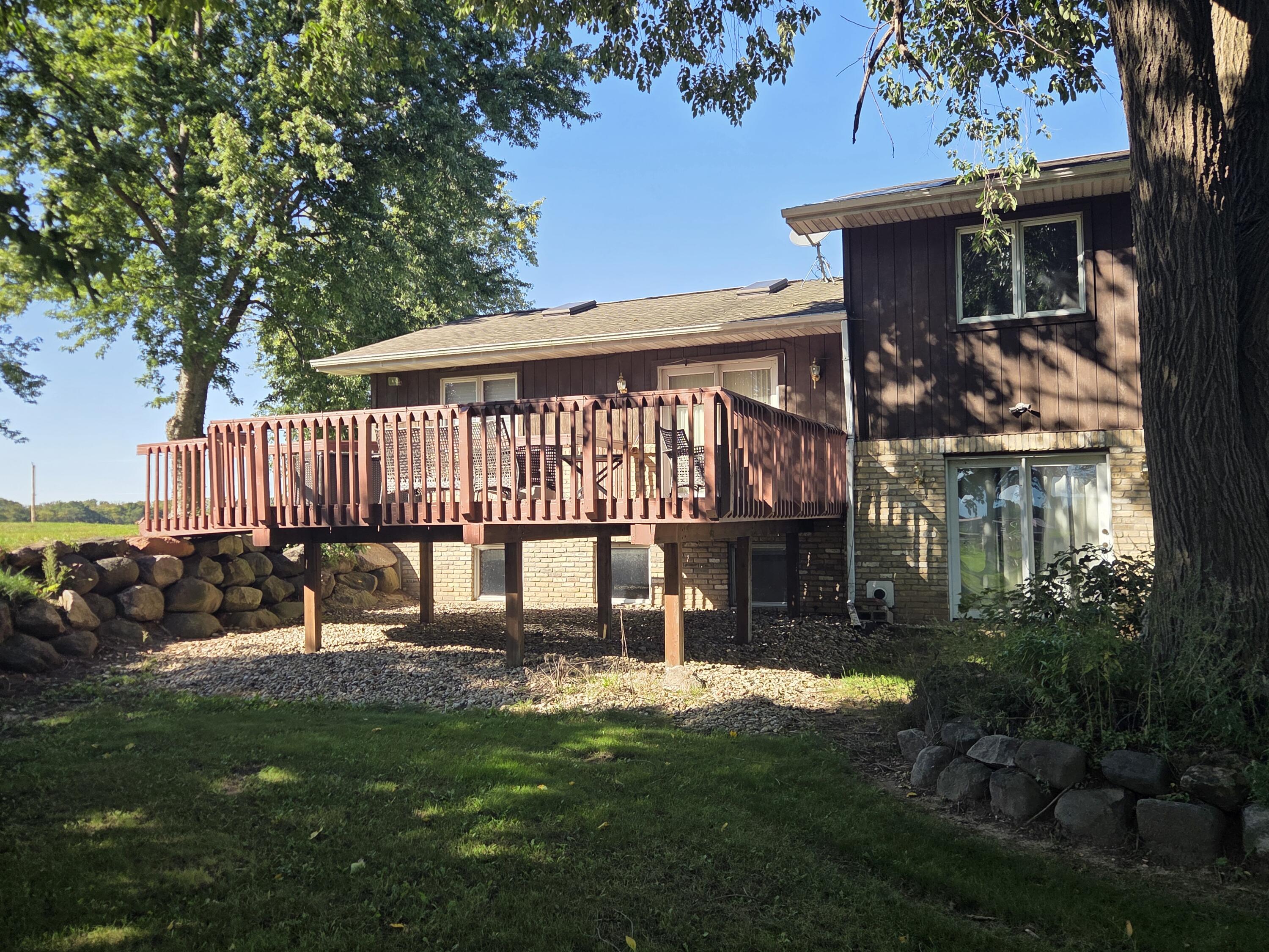 5546 Langer Road Medina, WI 53559 - Photo 26 of 27 Deck