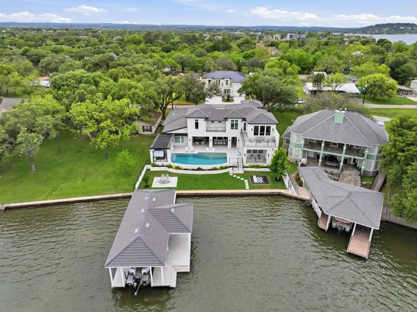 $6,500,000 | 136 South Shorewood Drive, Granite Shoals, TX 78654